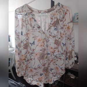 Floral butterfly flowy blouse size small